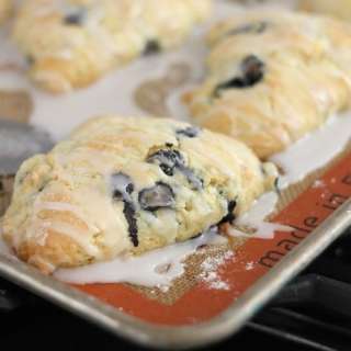 Blueberry Scones with Almonds