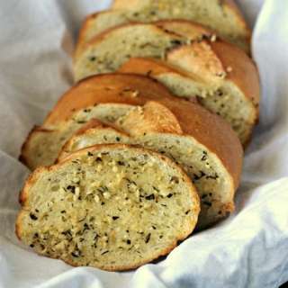 The Best Ever Easy Garlic Bread