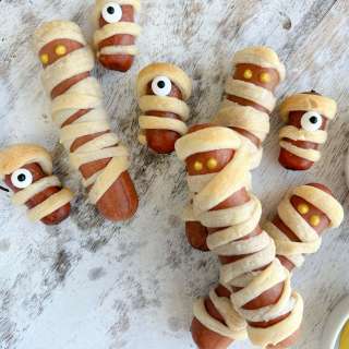 Mummy Dogs Recipe for Halloween