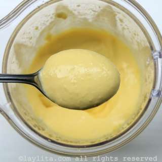 How to make aioli in the blender