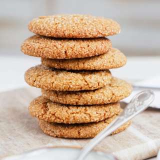Crispy Gingersnap Cookies Recipe