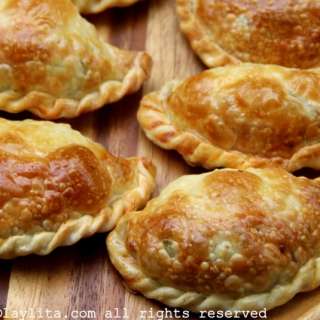 Bacon jalapeño cream cheese empanadas