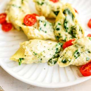 Chicken Alfredo Stuffed Shells