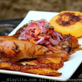 {Fritada de gallina} Ecuadorian chicha braised chicken