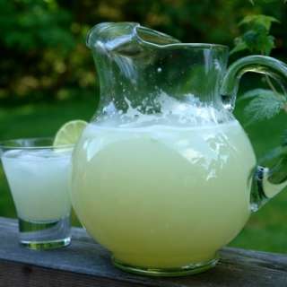 Limonada, lemonade or limeade