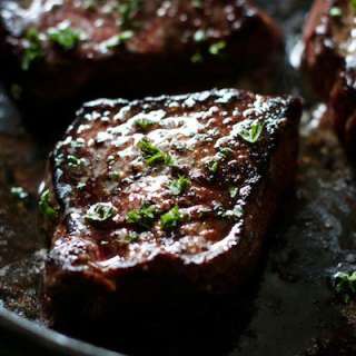 How to Cook Steak on the Stove