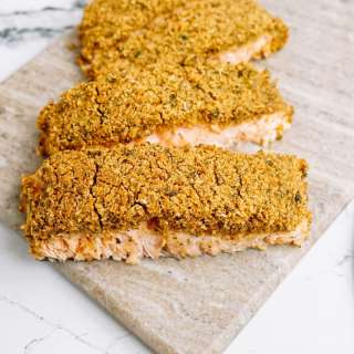 Baked Salmon with Garlic Parmesan Bread Crumbs
