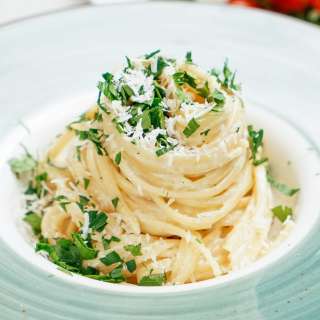 Parmesan & Garlic Linguine Pasta