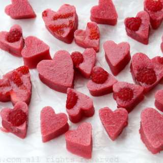 How to make fresh strawberry and raspberry gelatin hearts