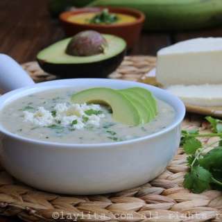 Repe lojano {Green banana/green plantain soup}
