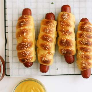 Hot Dog Pretzel