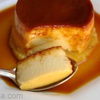 Flan de piña or pineapple flan