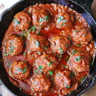 Meatballs in Tomato Sauce - Tender and Fluffy!