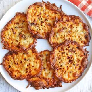 Crispy Cheese Chips