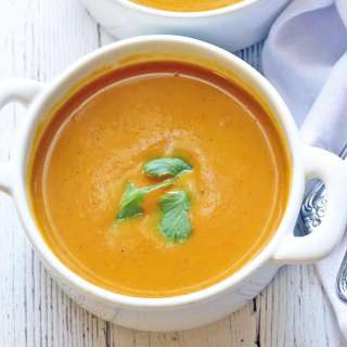 Easy 30-Minute Pumpkin Curry Soup