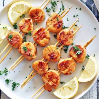 Grilled Scallops (Quick & Easy)