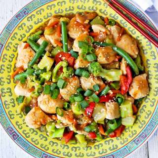 Easy Chicken Stir Fry with Fresh or Frozen Vegetables