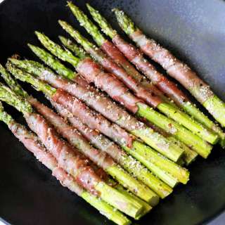 Prosciutto Wrapped Asparagus