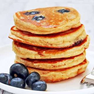 Almond Flour Pancakes (Big and Fluffy)