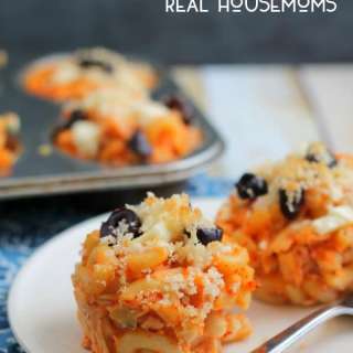Greek Chicken Mac 'n Cheese Muffins