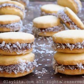 Alfajores: Dulce de leche sandwich cookies