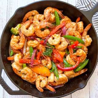 Sriracha-Honey Shrimp Stir Fry