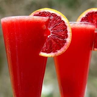 Bubbly blood orange campari cocktail