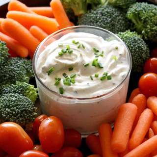 Easy 10-Minute Sour Cream Dip