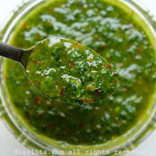 Quick chimichurri sauce