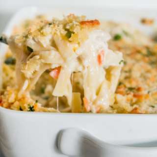Cheesy Chicken Noodle Casserole