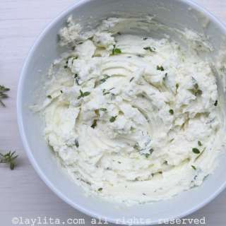 Herbed goat cheese with garlic