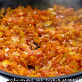 Sofrito or Refrito de cebolla