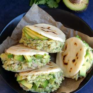Arepas with Tuna Avocado Salad (Arepas rellenas de atún y aguacate)