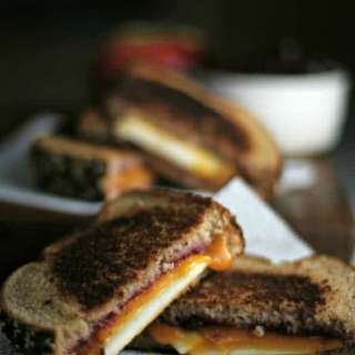 Cran-Apple Cheddar Melt