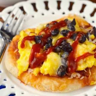 Southwestern Breakfast Pizza
