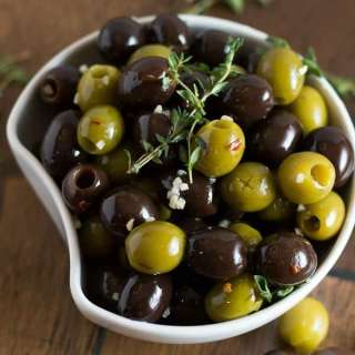 Herb & Garlic Marinated Olives