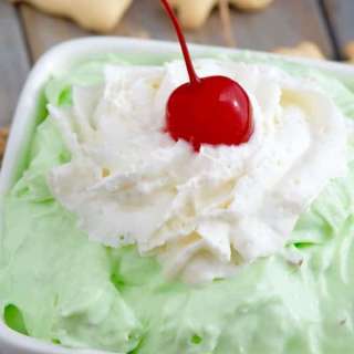 Pistachio Cheesecake Dip