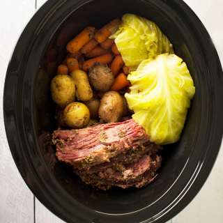Crock Pot Corned Beef and Cabbage