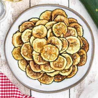 Crispy Baked Zucchini Chips