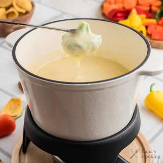 Classic Cheese Fondue