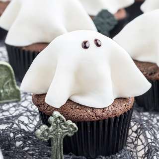 Halloween Ghost Cupcakes