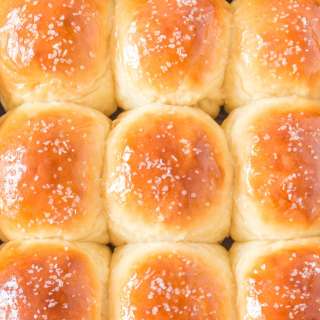 Soft Homemade Dinner Rolls