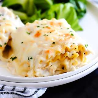 Chicken Alfredo Roll-Ups