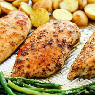 Sheet Pan Chicken, Potatoes and Green Beans
