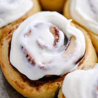 Cinnabon Cinnamon Roll