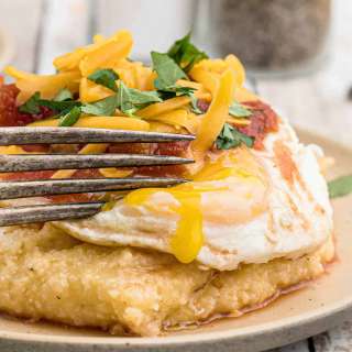 Huevos and Grits - Grits Rancheros