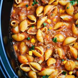 Slow Cooker Taco Pasta