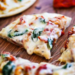 Tuscan Garlic Chicken Pita Pizzas