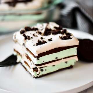 Mint Ice Cream Sandwich Cake