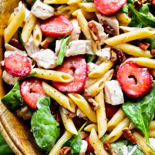 Strawberry Chicken and Spinach Pasta Salad